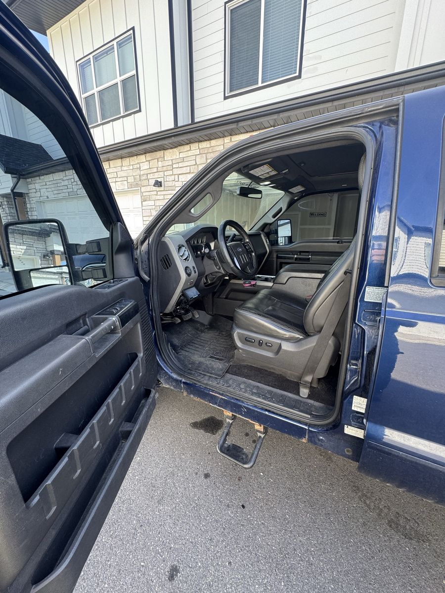 2011 Ford F-350 Super Duty Lariat