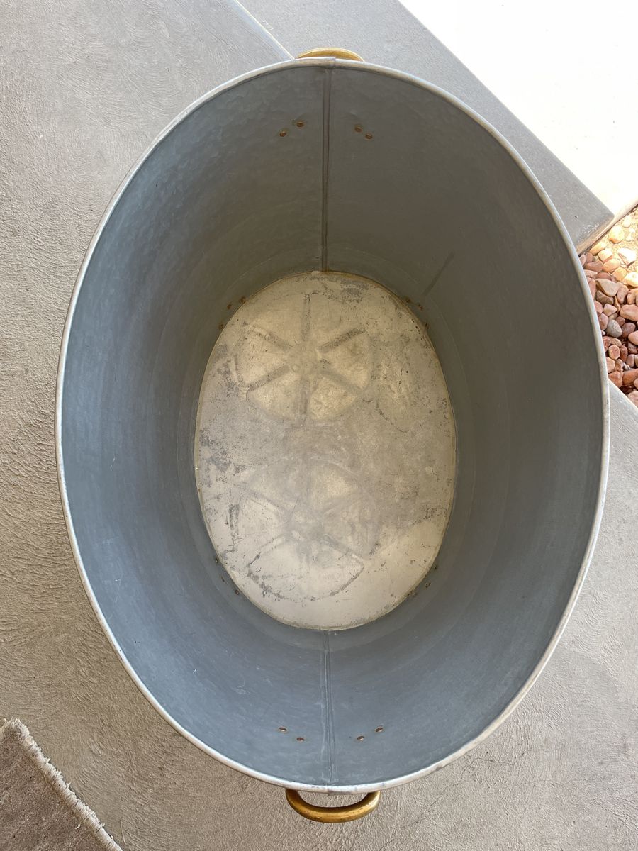 Main image 3