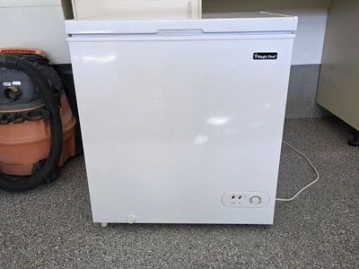 5 Cubic Foot Magic Chef Freezer