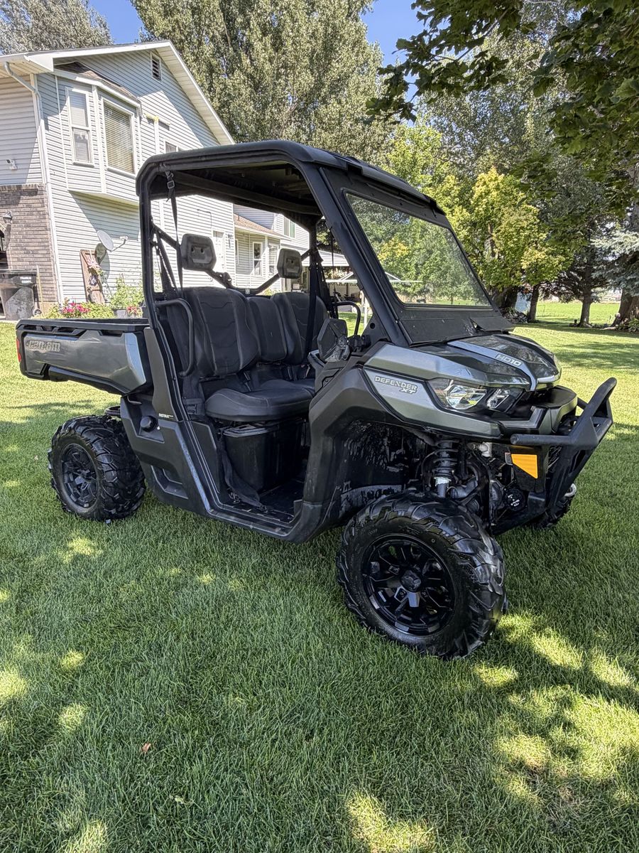 2022 HD 10 CAN AM DEFENDER XT 