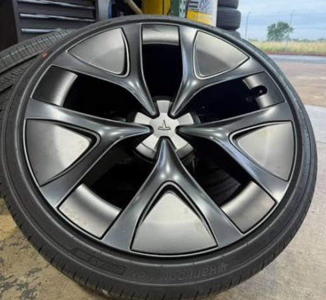 2026 Tesla Model Y Performance 21” Arachnid 2.0 Wheels & Tires – Less Than 80 Miles – TPMS Included