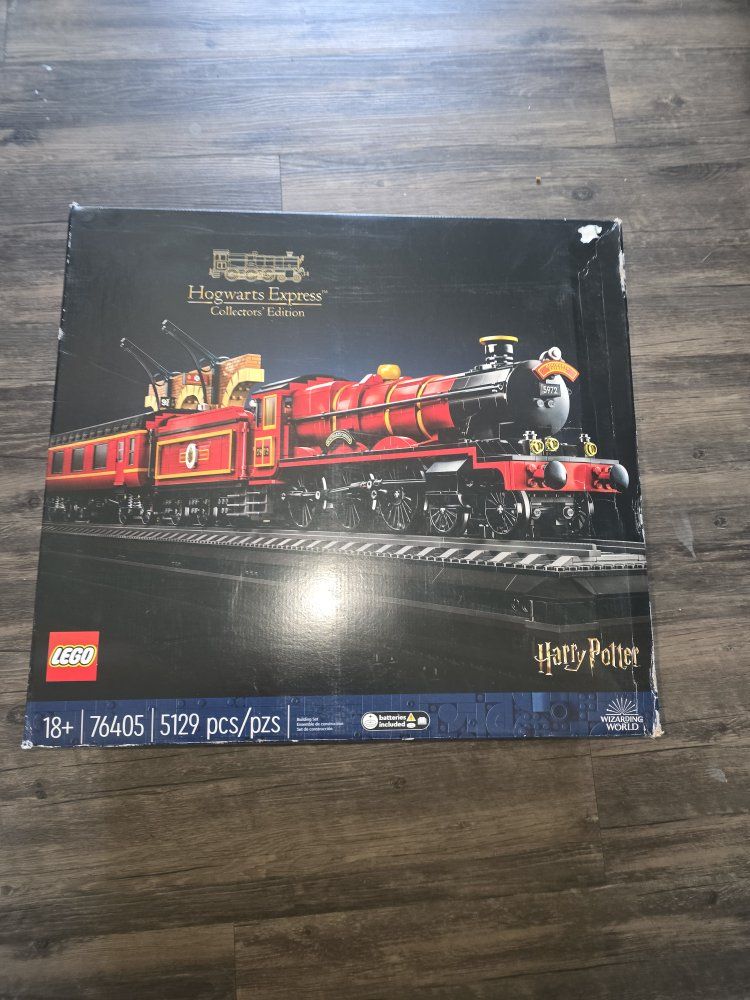 LEGO Harry Potter Hogwarts Express Collector's Edition #76405 - 5129 Pieces, 20 Minifigures, Retired