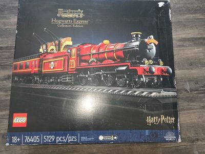 LEGO Harry Potter Hogwarts Express Collector's Edition #76405 - 5129 Pieces, 20 Minifigures, Retired