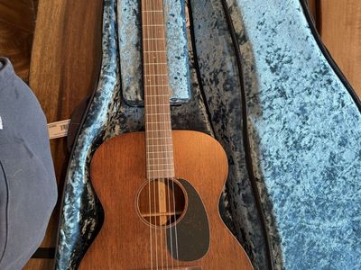 Martin 000-15M Acoustic Guitar - Excellent Condition with Grover Tuners