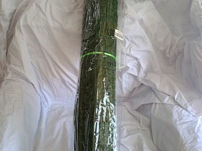 New Unopened Artifical Ivy Privacy Fence, 197 by 39.4 inches, Faux Ivy Vine Leaf Decoration for Outdoor Privacy