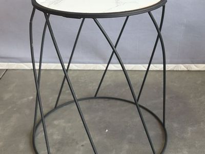 Modern Round Side Table with Black Metal Wire Frame and White Faux Marble Top