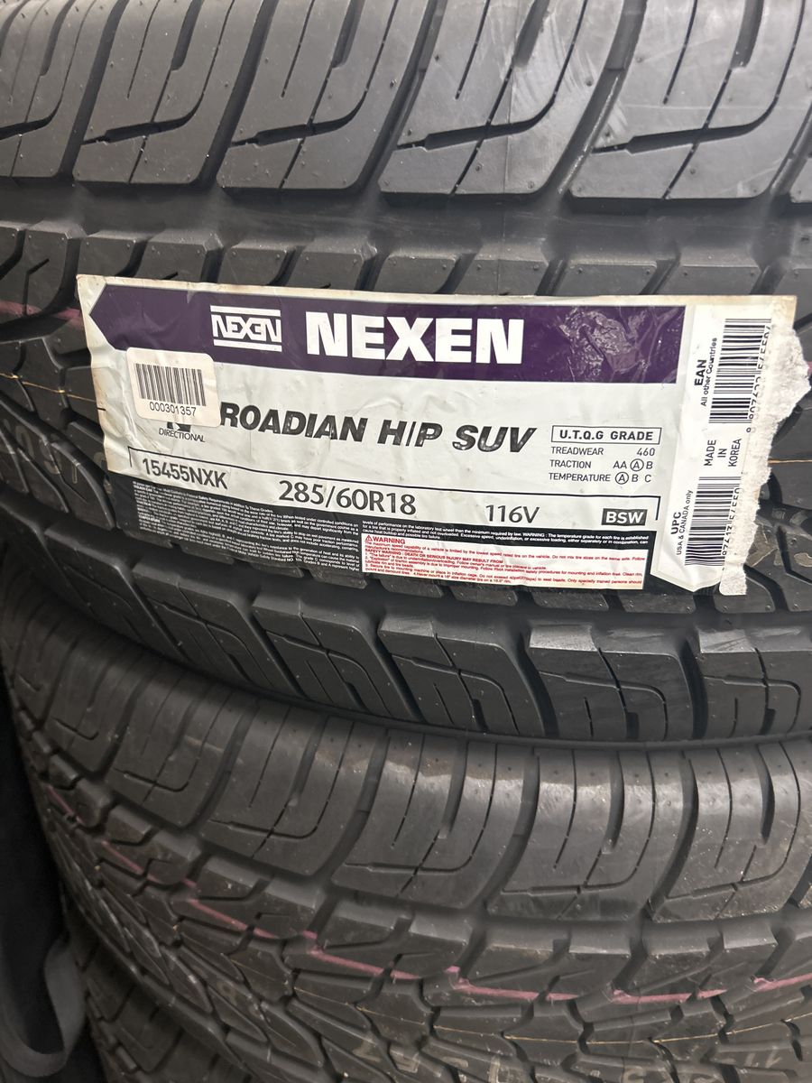 Nexen Roadian HP SUV 285/60R18 All-Season Tires 116V