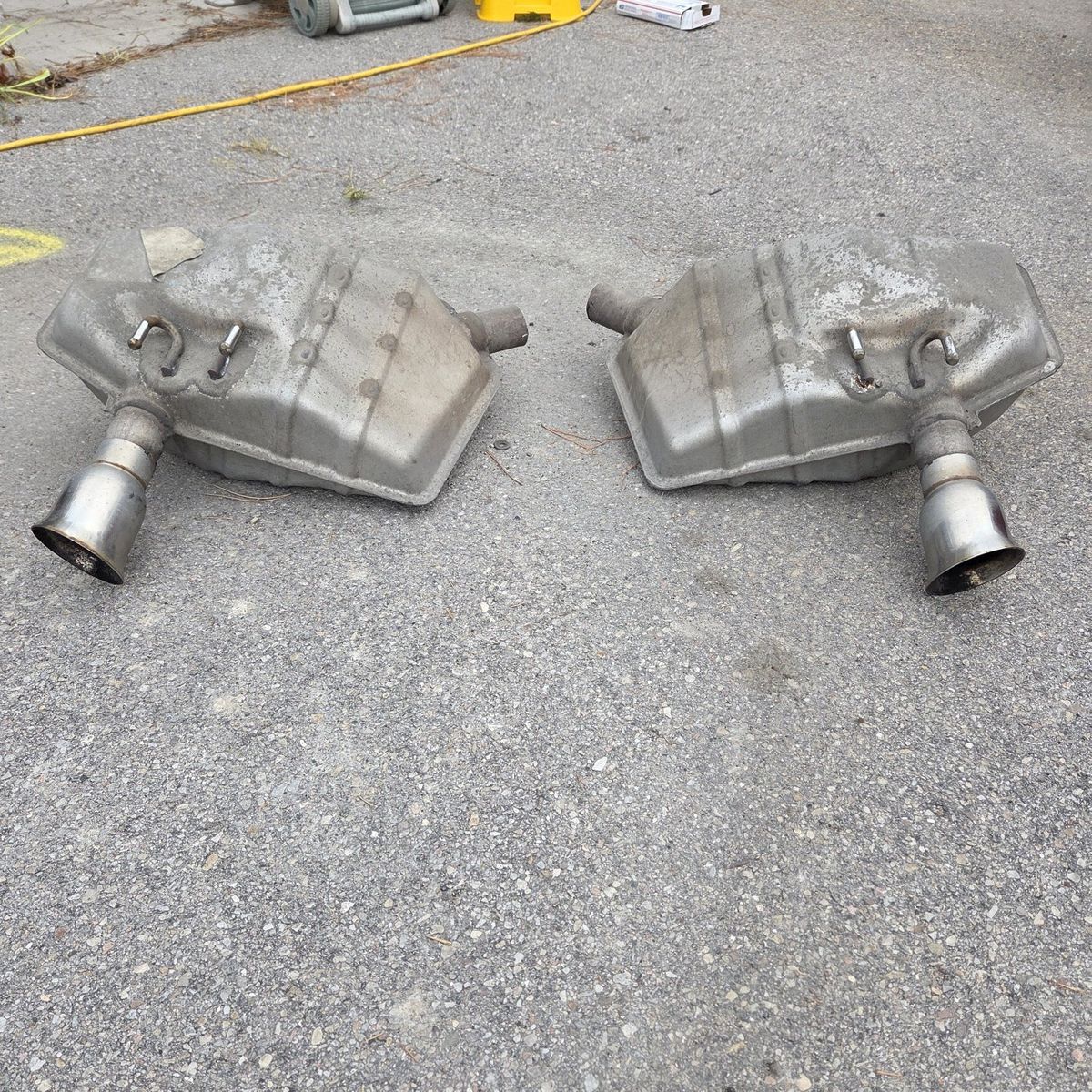 2010-15 Camaro Stock Mufflers exhaust V6 Chevy