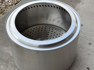 Outdoor Smokeless Fire Pit Like Solo Stove