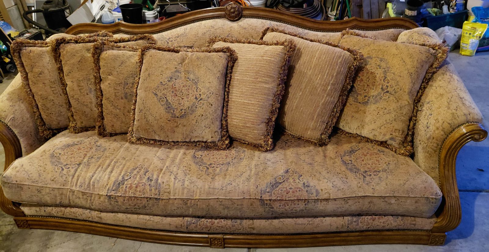VIntage/antique couch