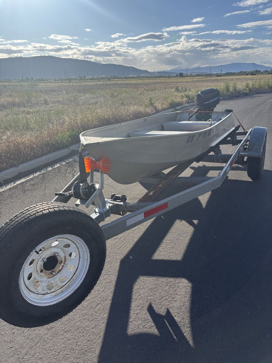 20’ boat trailer