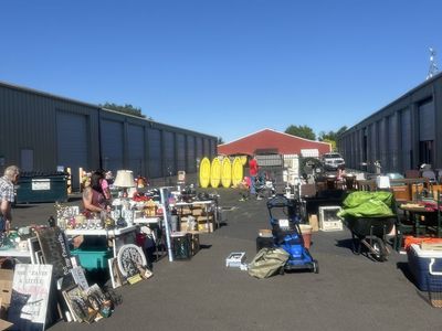 Yard sale Northview church Farr west
