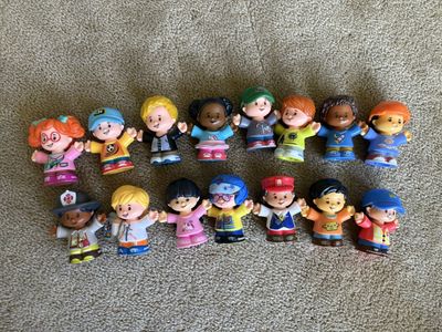 15 Fisher-Price Little People Figures, Set 1