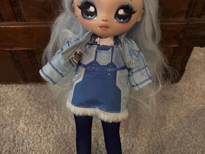 Na Na Na Surprise Doll Premium