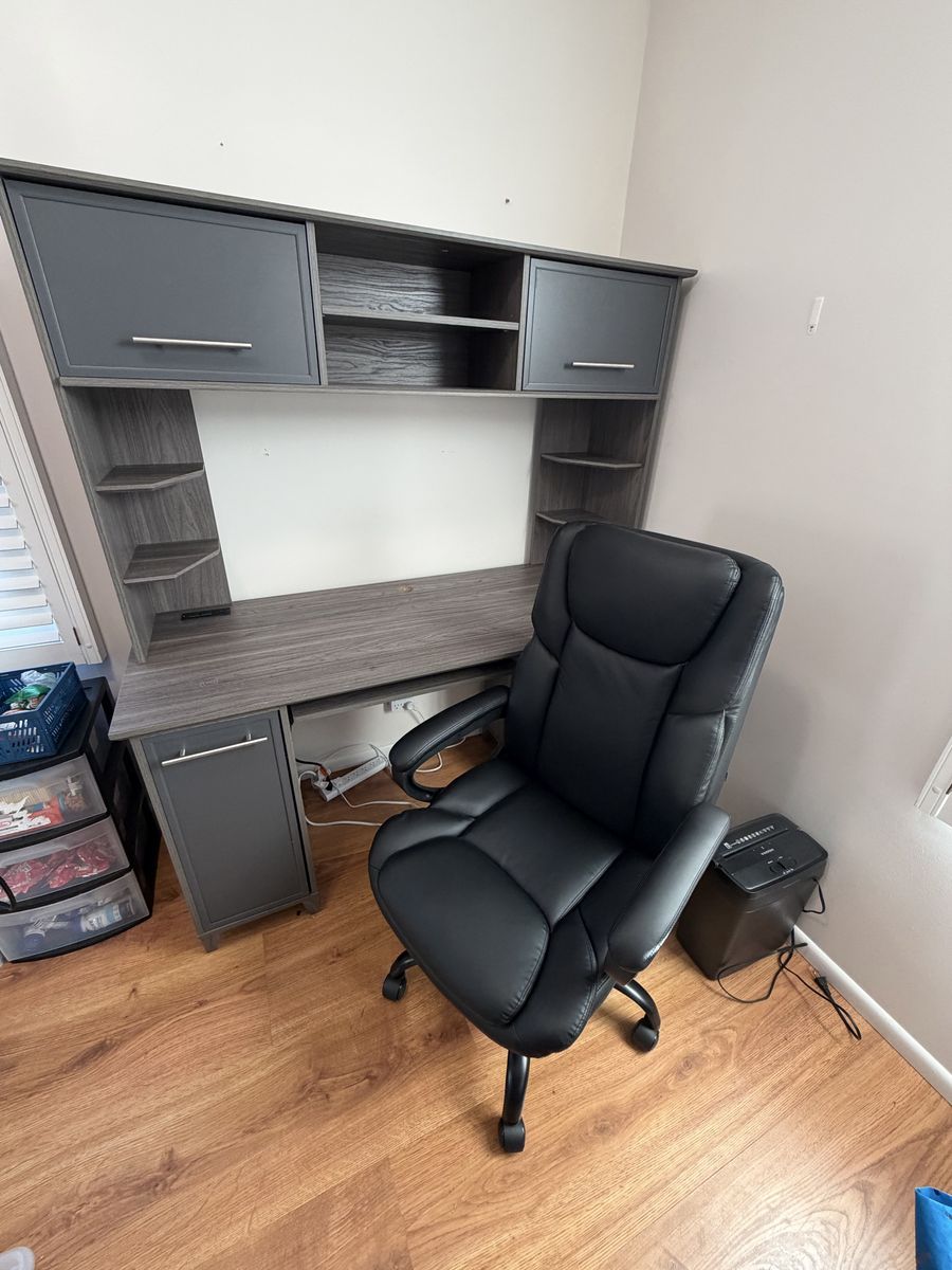 Desk With Hutch & Chair