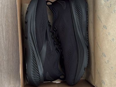 Brand New Brooks Glycerin 23 Size 11m