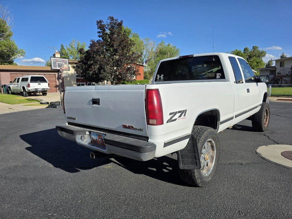 Main image 3