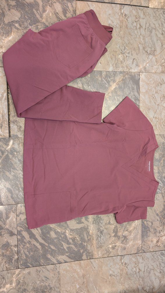 Mandala Scrub Sets V-Neck Top and Pants Size Small