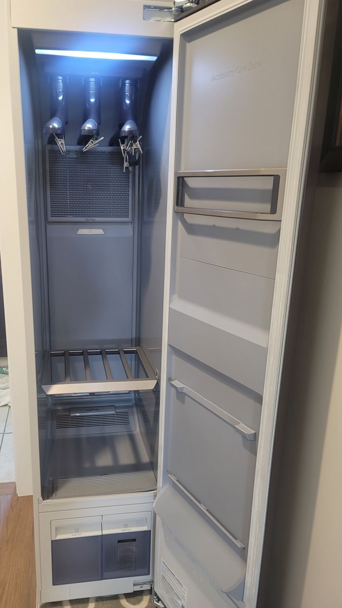 Samsung AirDresser Clothing Care System Smart Steam Closet