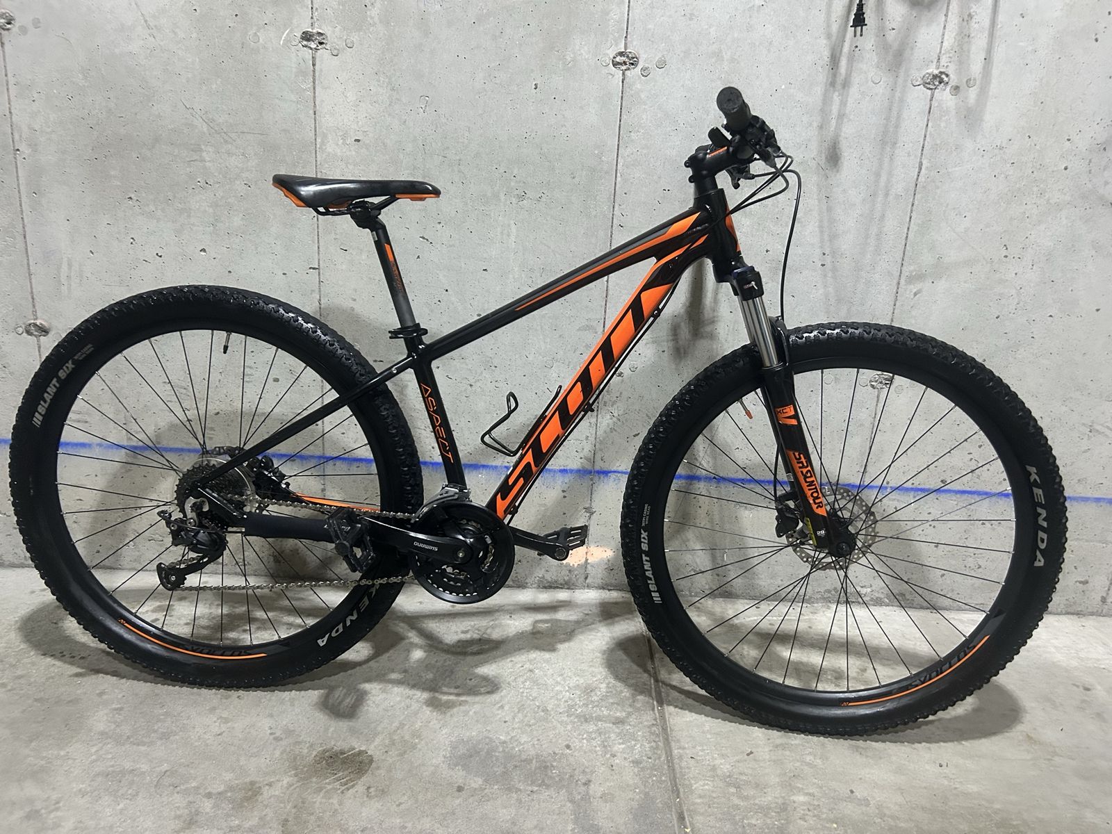 Scott Aspect 950 - Small 29”