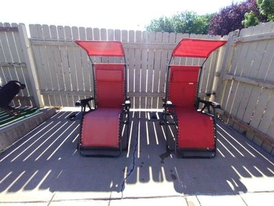 Set of 2 Red Zero Gravity Patio Chairs with Sun Shade and Cupholder