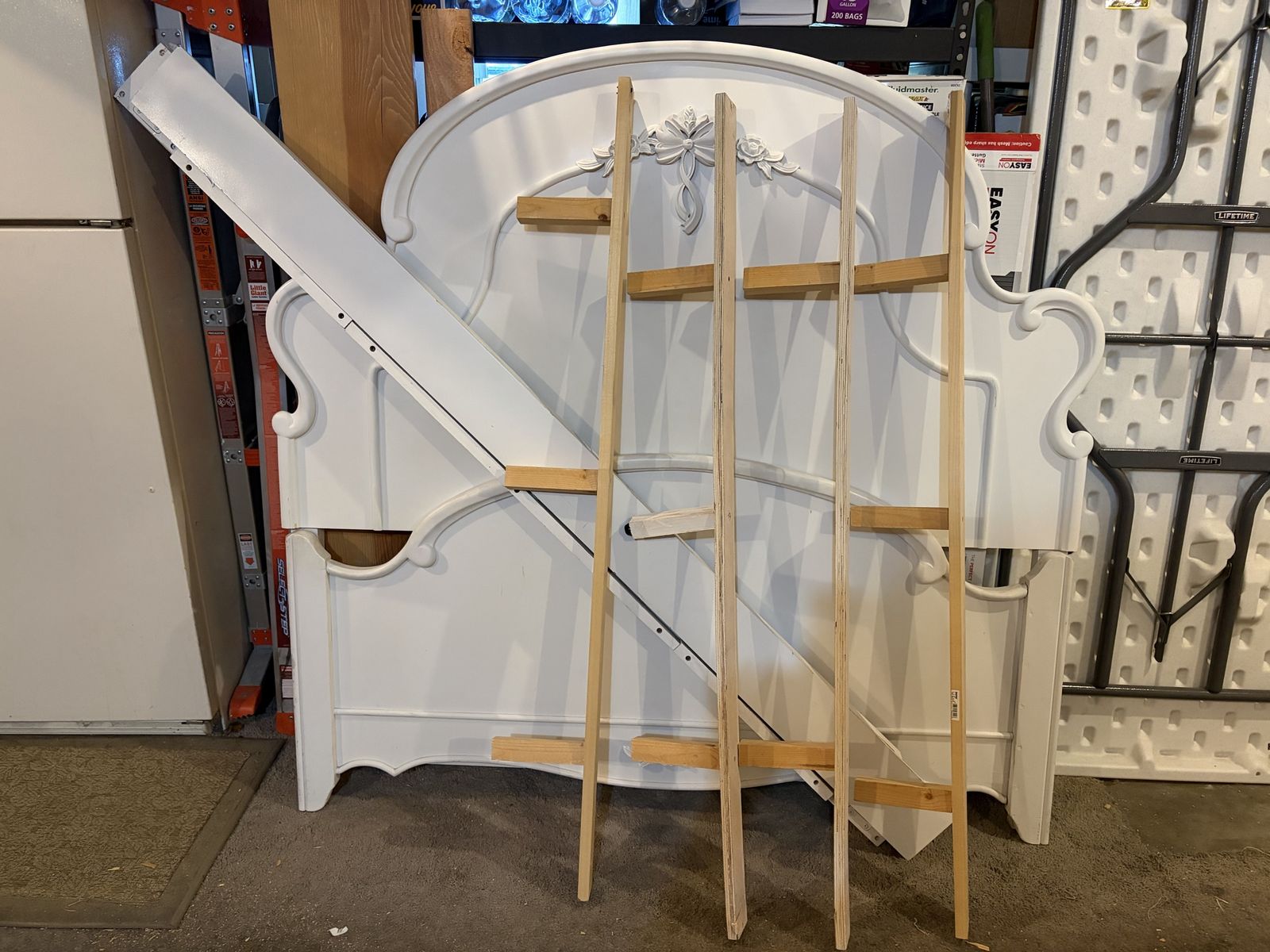 Main image 3