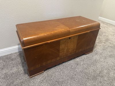 Vintage Lane Hope cedar chest. Must sell, price reduced.