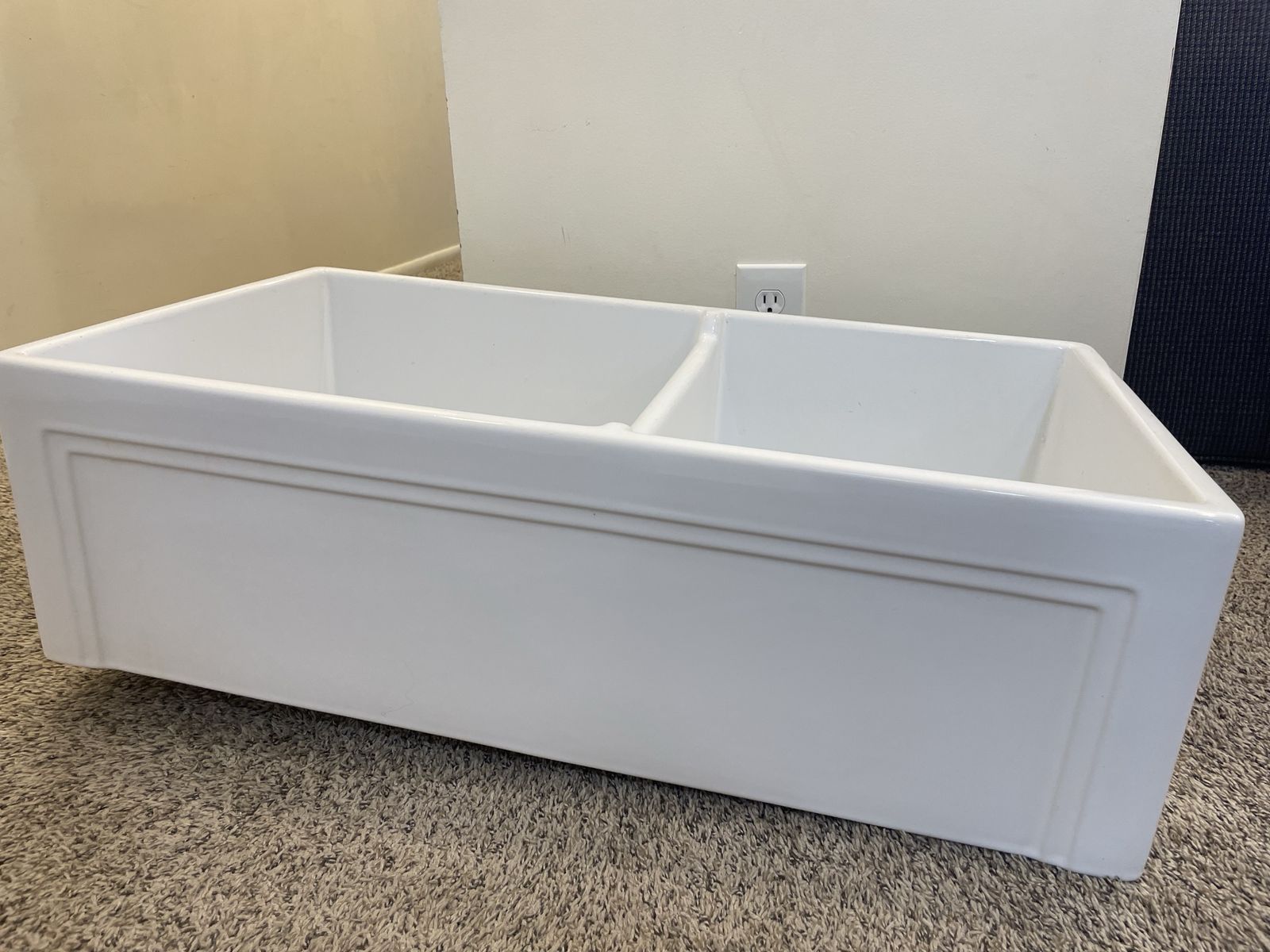 Farmhouse Sink With Grates