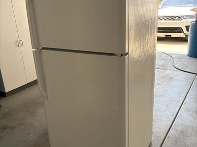 Fridgidaire 2016 Fridge Freezer