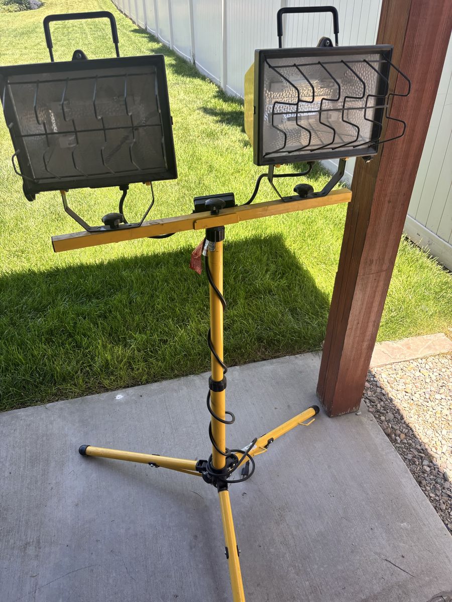 Standing Work Light