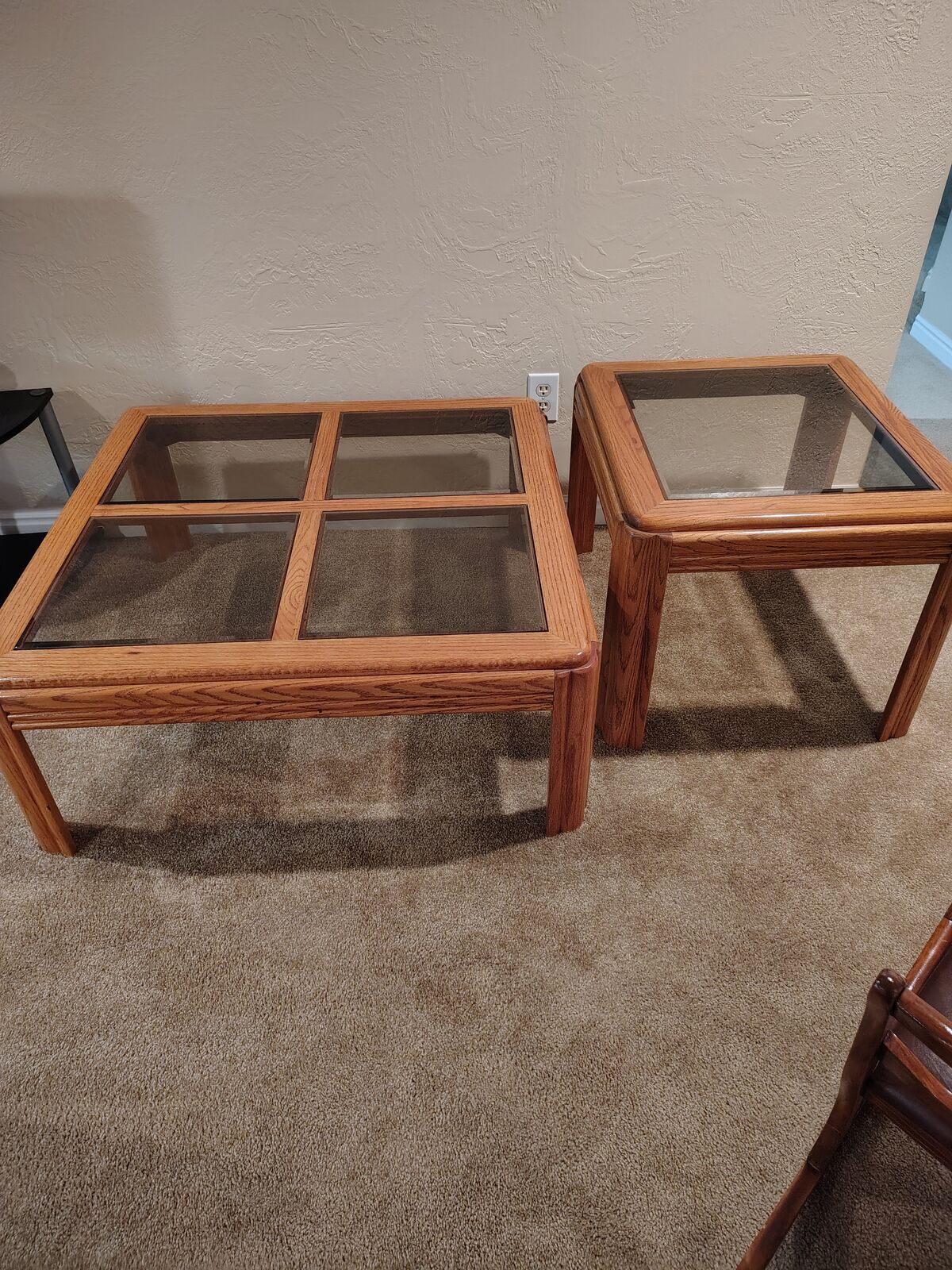 Oak wood and glass coffee table and end table