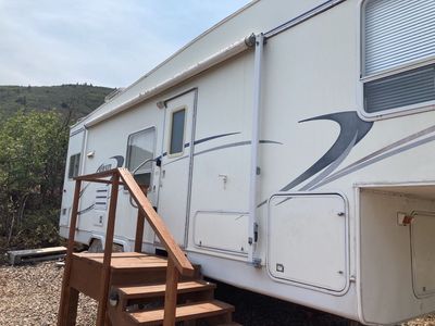 2001 KEYSTONE HORNET 5th Wheel