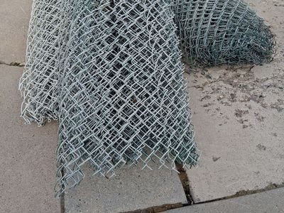 150 ft used chain link - Free