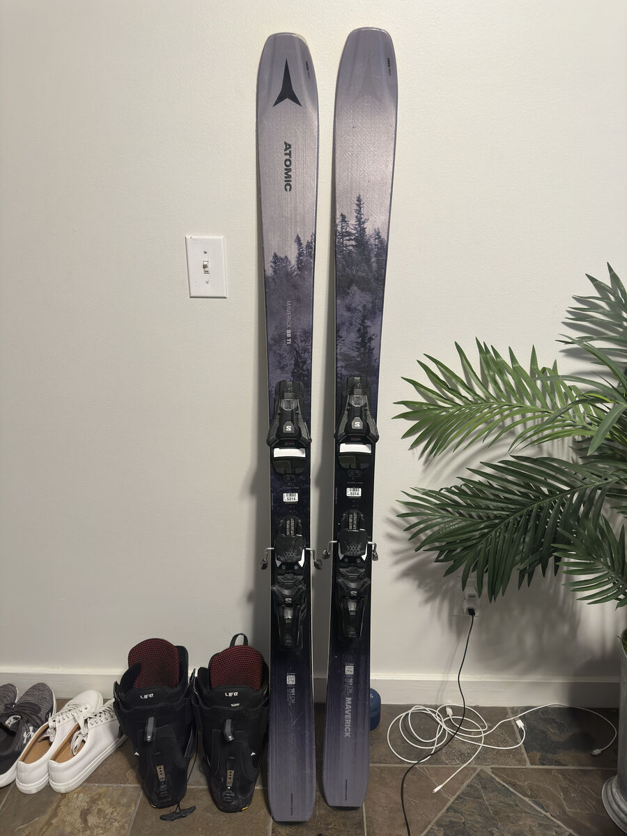 2025 Atomic Maverick 88 TI 161cm Skis + Solomon Strive 13 Bindings