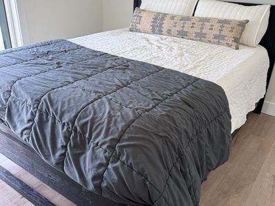 Black Wooden Queen Size Bed Frame with Headboard - Modern Style