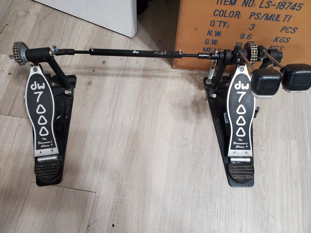 DW 7000 Double Chain - Double Bass Kick Drum