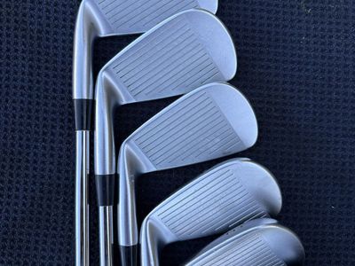 Mizuno JPX 921 forged irons