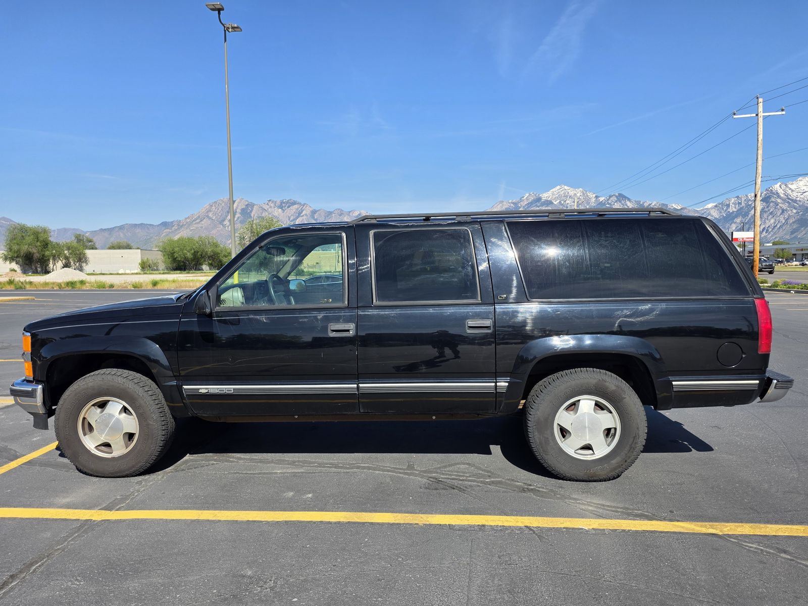 1999 Chevrolet Suburban K1500 LT