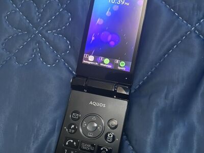 Japanese Flip Phone(Sharp Aquos 601sh)