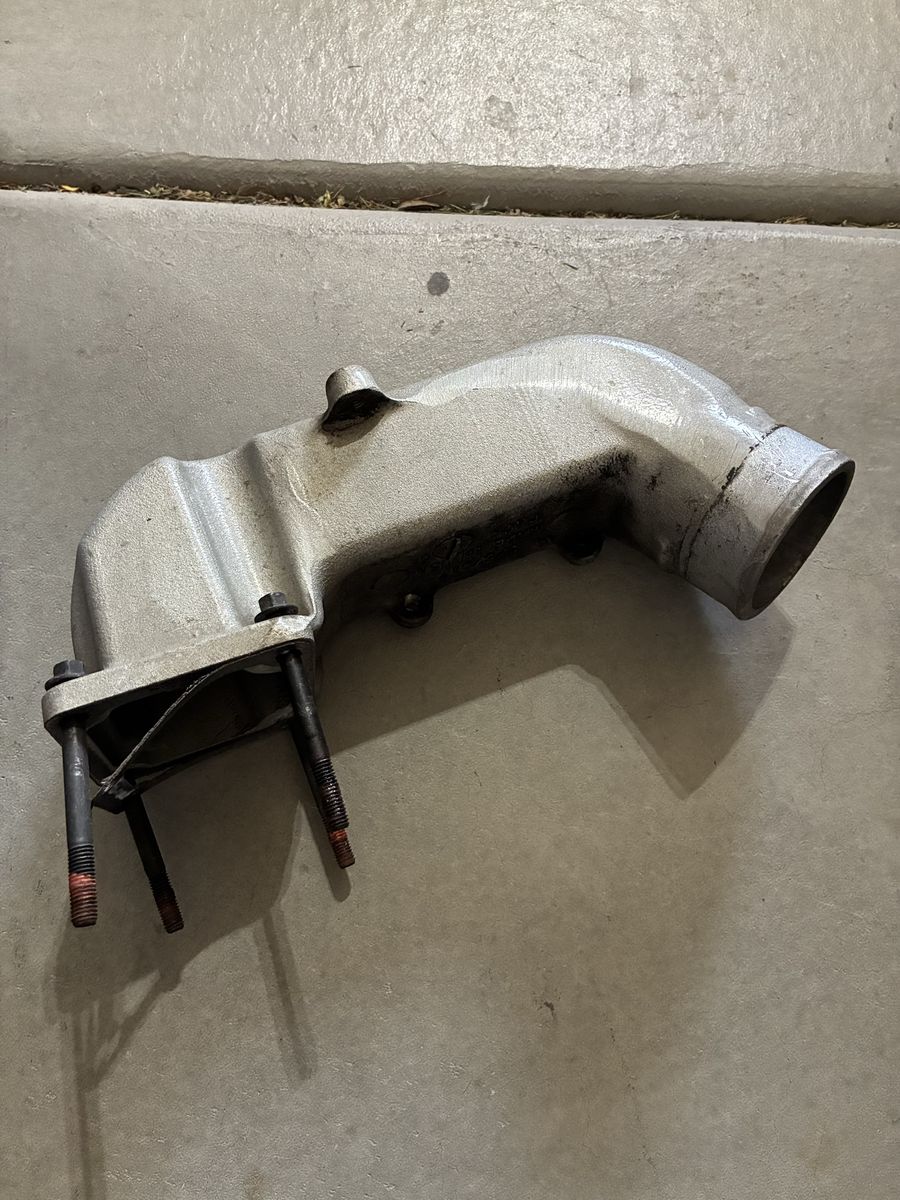 06 Cummins intake horn
