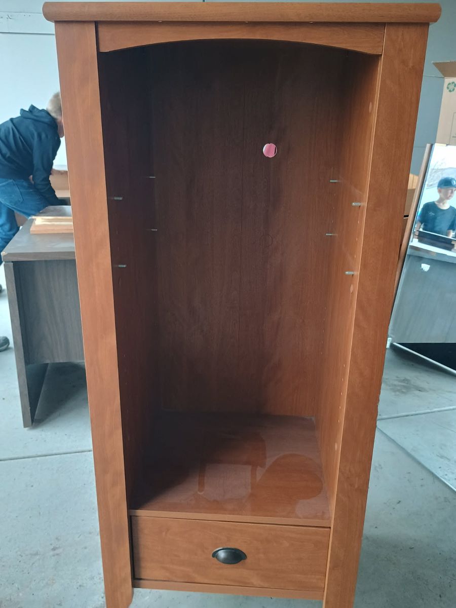 King size Bed/Furniture