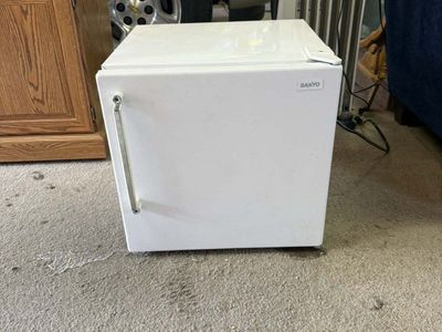 Small Refrigerator