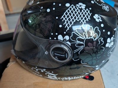 Scorpion EXO-R410 Motorcycle Helmet - Black/White Floral Pattern, Size Small
