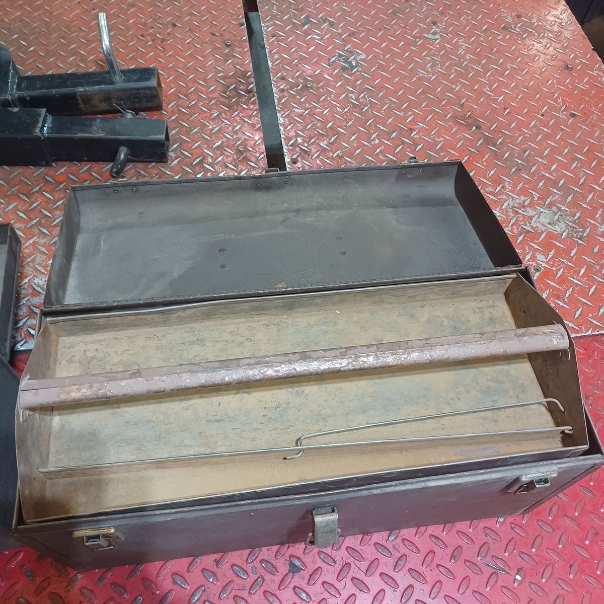 Main image 7
