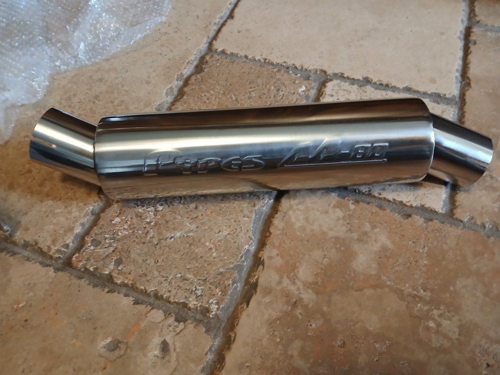 Two Pypes mufflers