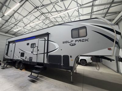 2018 Wolfpack Limited Toyhauler