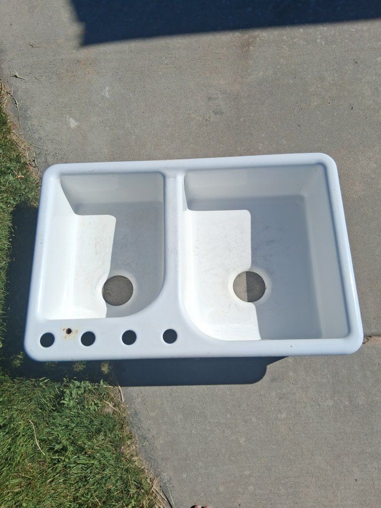 White Cast Iron Double Basin Kitchen Sink