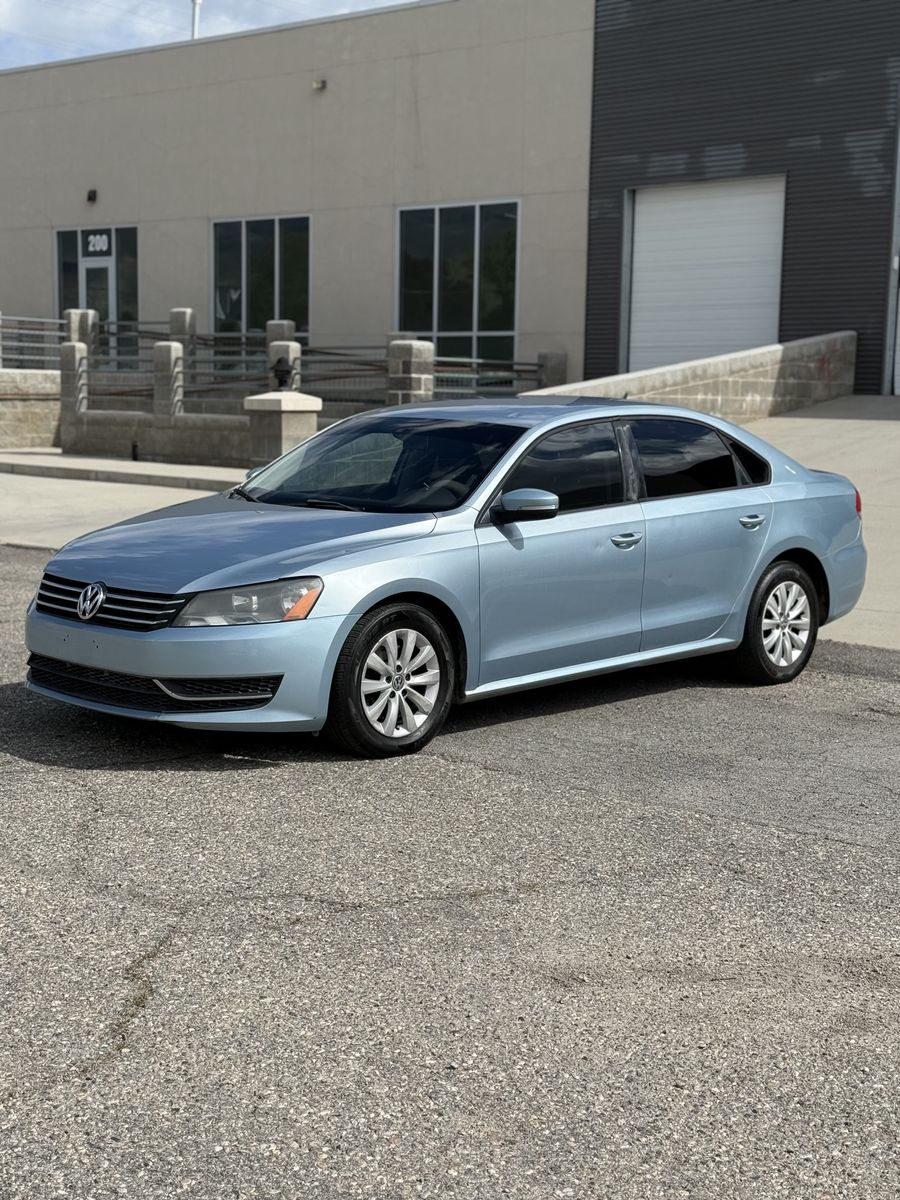 2013 Volkswagen Passat S PZEV