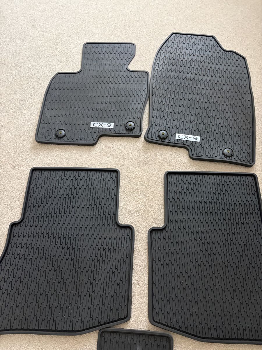 Mazda CX-9 All-Weather Floor Mats. Black Rubber, Excellent Condition