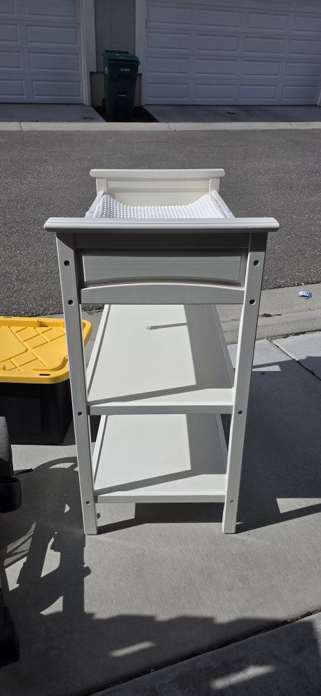 Diapers Changing Table